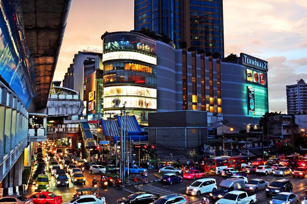 Hotel Baan Sukhumvit Soi 18 à Bangkok Extérieur photo